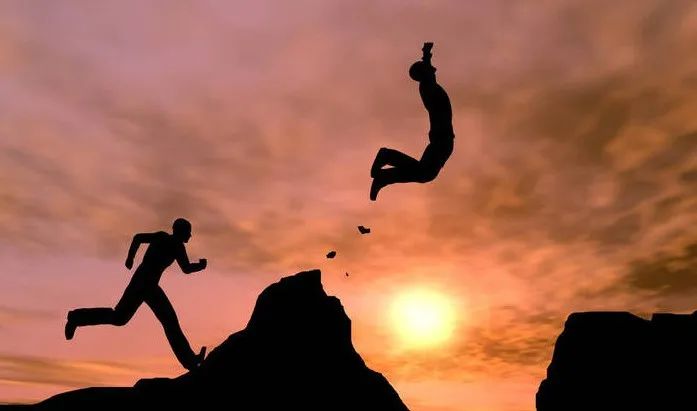 道路客運(yùn)企業(yè)應(yīng)該越過(guò)定制客運(yùn)階段，開(kāi)啟城際網(wǎng)約時(shí)代_定制客運(yùn)_定制客運(yùn)平臺(tái)_城際客運(yùn)系統(tǒng)開(kāi)發(fā)公司_城際出行系統(tǒng)開(kāi)發(fā)