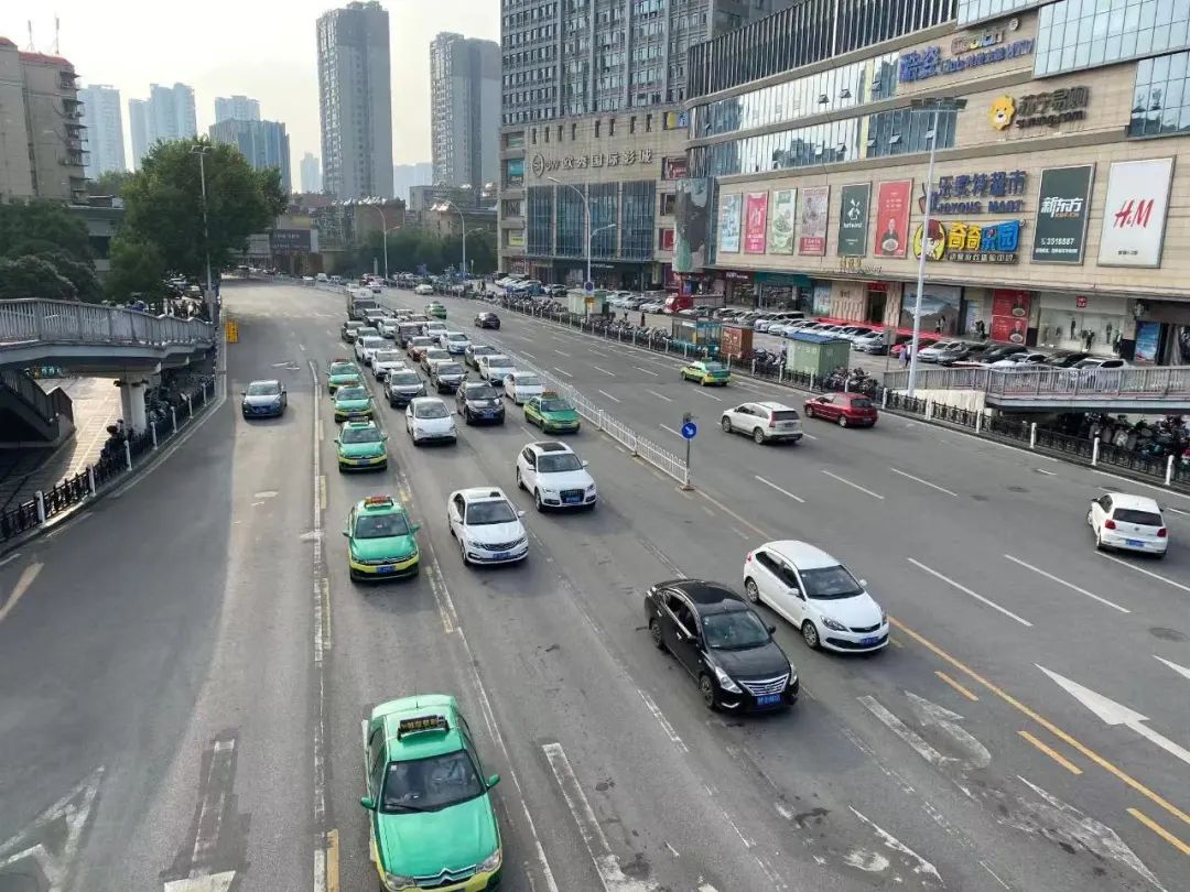 襄陽:在出租汽車行業(yè)設置4項獎勵_出租車系統(tǒng)開發(fā)_出租車軟件開發(fā)_出租車APP開發(fā)_出租車小程序開發(fā)